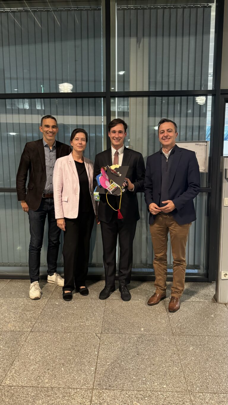 Herzlichen Glückwunsch, lieber Julian!